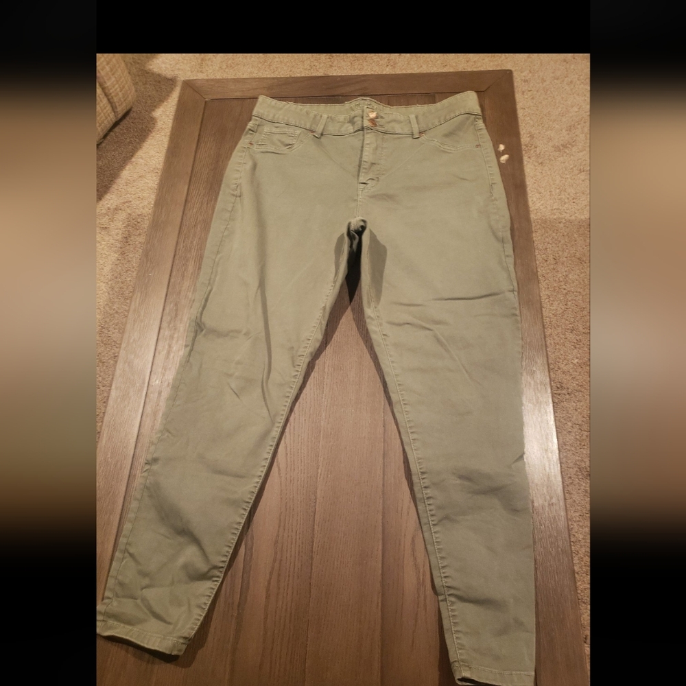 Maurices Women's Casual Jeans High Rise Olive Green size XL